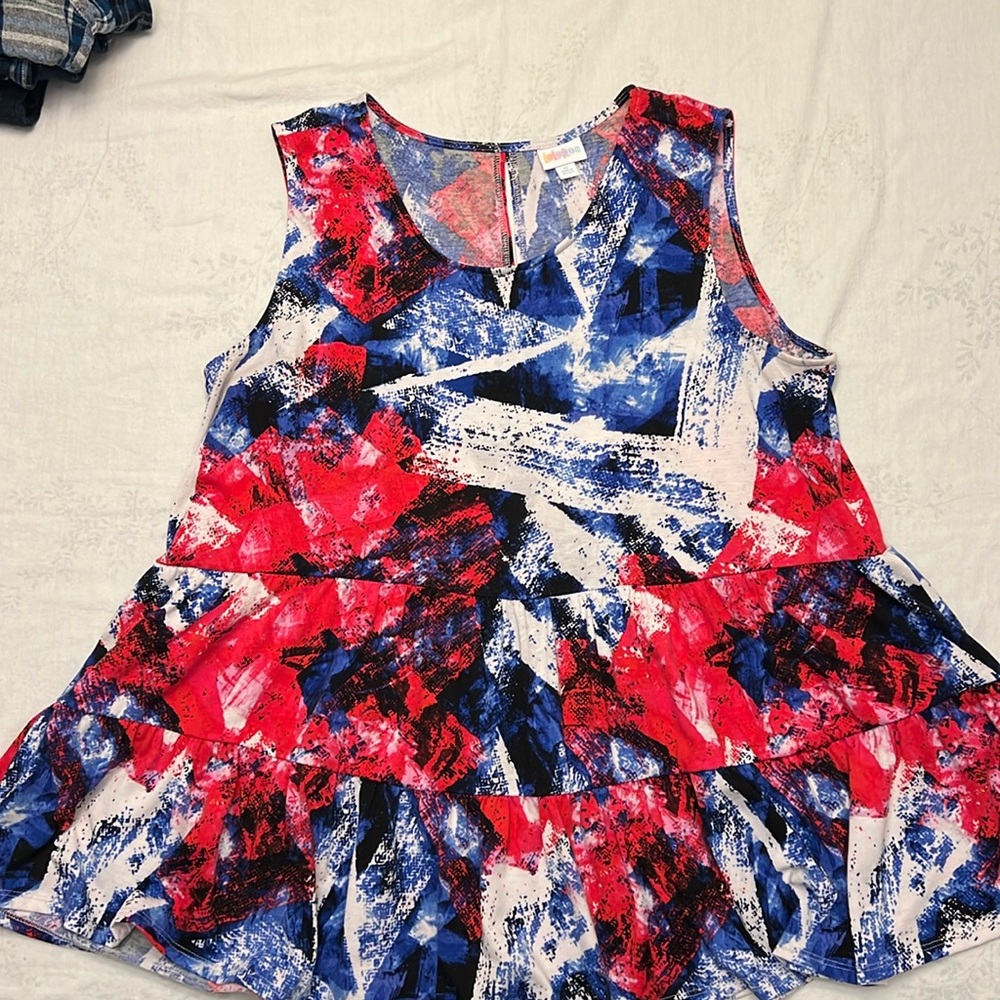 Lularoe 3 tier, tank top size XL – red, white, and blue